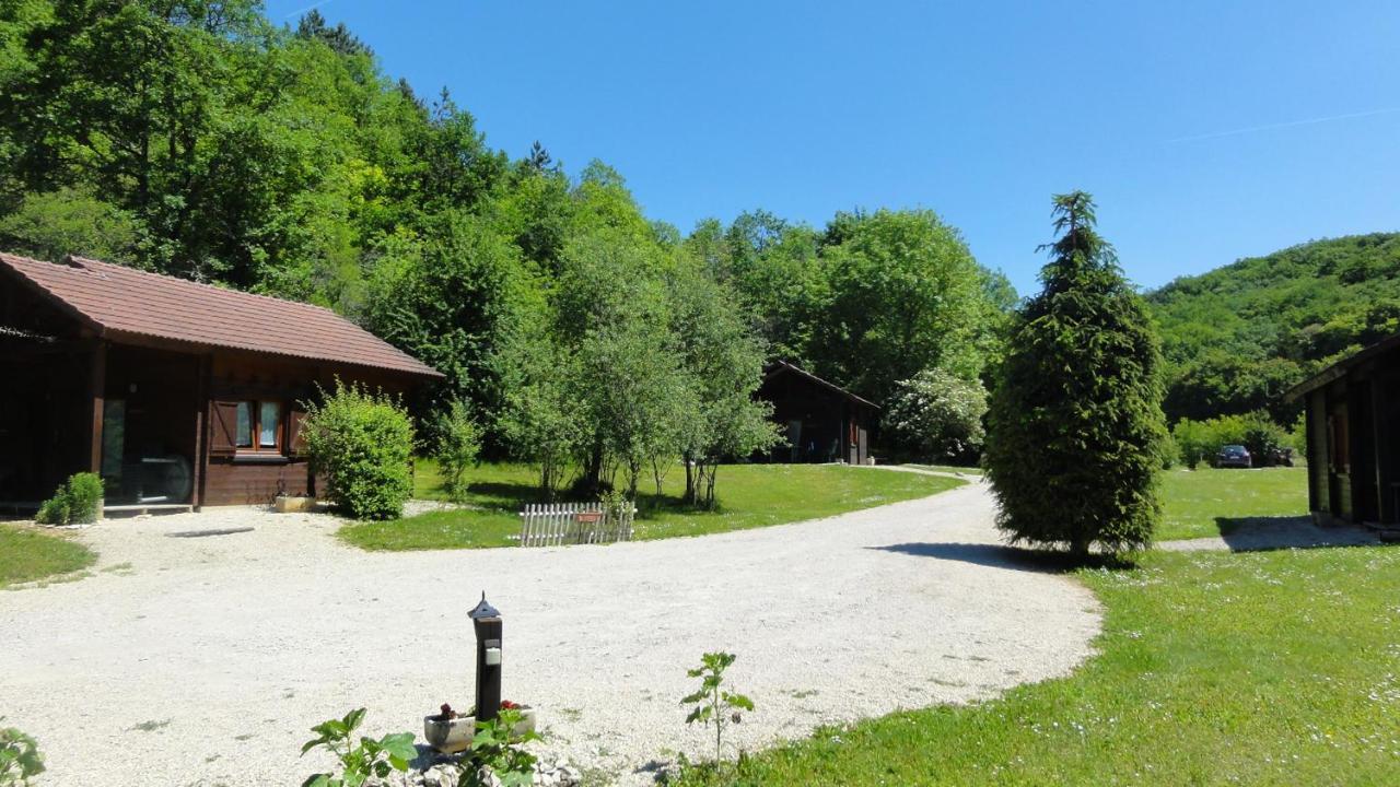 Vila La Roche Du Moulin Saint-More Exteriér fotografie